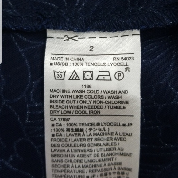 Banana Republic navy romper - Picture 5 of 8